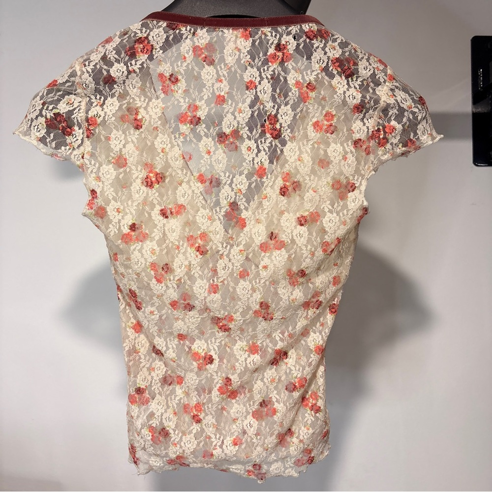 Urban Outfitters Kimchi Blue Cream Floral Lace Blouse - Picture 5 of 14